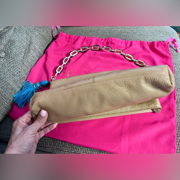 🩷 EUC Lilly Pulitzer Worth It Leather Purse/Clutch in Toasted Almond 🩷 - Picture 6 of 9